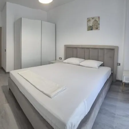 Kar N10 Mamaia Nord Apartamento *